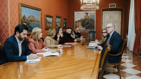 Reunión de la comisión municipal sobre las viviendas de protección del Ayuntamiento de Alacant, en una imagen de archivo.