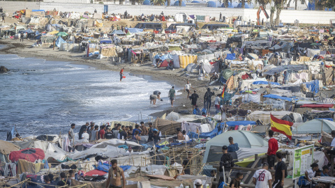 Más de 2.000 migrantes viven en chabolas en la playa de Trampolín, a 19 de septiembre de 2026, en Ceuta. Más de 2.000 migrantes viven en chabolas en la playa de Trampolín, a 19 de septiembre de 2026, en Ceuta.