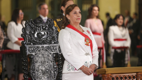 La presidenta interina de Perú, Dina Boluarte, asiste a una misa en la Catedral de la Independencia, a 28 de julio de 2023. Presidencia Peru/dpa / Europa Press