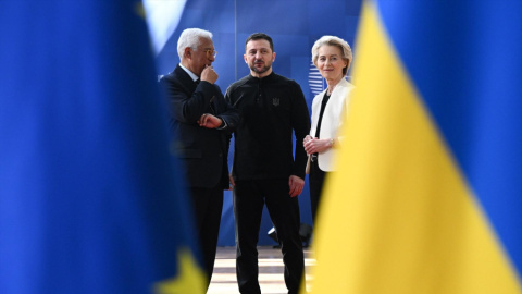 El presidente del Consejo Europeo, António Costa, el líder ucraniano, Volodímir Zelenski, y la presidenta de la Comisión Europea, Ursula von der Leyen.SIERAKOWSKI FREDERIC / European Co / DPA / EP