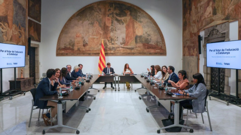 Una imatge de la cimera de partits sobre educació celebrada aquest divendres, 25 de setembre, al Palau de la Generalitat. 25/09/2026 Una imatge de la cimera de partits sobre educació celebrada aquest divendres, 25 de setembre, al Palau de la Generalitat.
