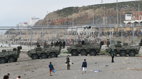 Fotografía de archivo de mayo de 2021 de tanques del ejército español en Ceuta.