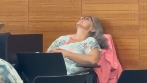 La concejala de Vox Yolanda Iborra durante el pleno.