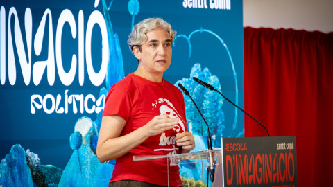 Ada Colau a la benvinguda de l'Escola de la Fundació Sentit Comú