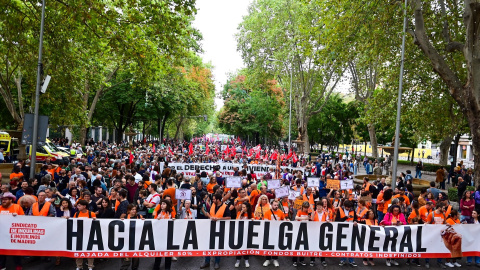 huelga-general La primera gran huelga general apoyada por los principales sindicatos de clase se produjo el 14 de diciembre de 1988.