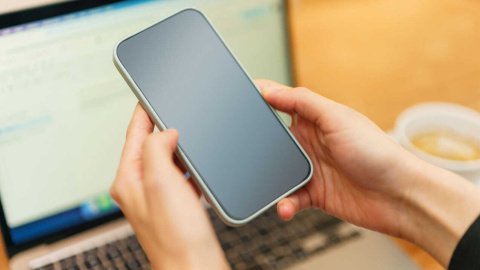 Multas falsas y páginas clonadas: así es la nueva estafa de 'phishing' que suplanta la identidad de la DGT