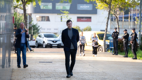 David Sánchez a su llegada al Juzgado de Badajoz, a 25 de abril de 2025. David Sánchez a su llegada al Juzgado de Badajoz, a 25 de abril de 2025.