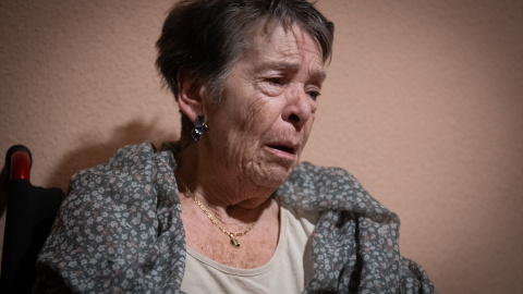 Maricarmen Maricarmen, momentos antes de ser desahuciada tras un gran y violento operativo policial.