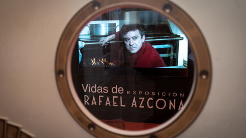 Paneles informativos de la exposición 'Vidas de Rafael Azcona' a 29 de septiembre de 2026.