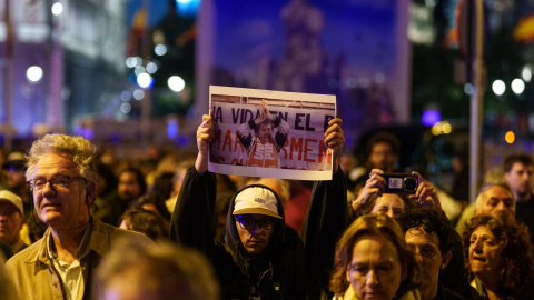 Manifestación por Maricarmen Decenas de personas muestran carteles durante la manifestación ‘Hasta Siempre, Maricarmen’.