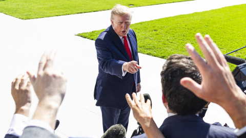 Donald Trump se dirige a los periodistas en Washington. Donald Trump se dirige a los periodistas en Washington.