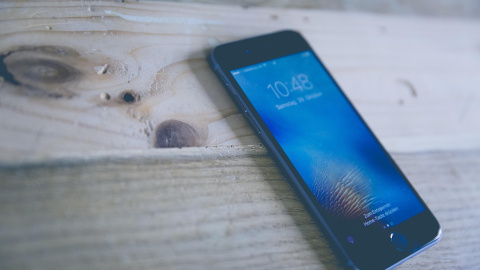 telefono-pixabay Francia prohibió realizar llamadas comerciales sin el consentimiento previo del consumidor.