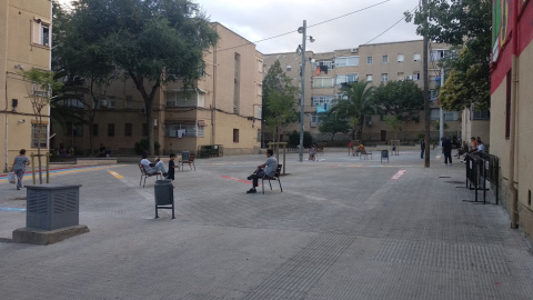 Plaça entre els famosos blocs del barri de la Florida, al nord de l'Hospitalet de Llobregat. 2025 Plaça entre els famosos blocs del barri de la Florida, al nord de l'Hospitalet de Llobregat.