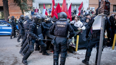 Manifestación-educación Cargas policiales durante una manifestación en el campus de Ciudad Universitaria, a 14 de octubre de 2026, en Madrid.