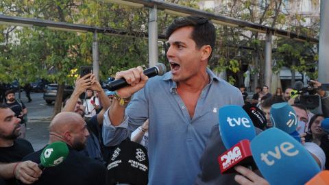 Vito Quiles durante su acto el Parque Yamaguchi. Vito Quiles durante su acto el Parque Yamaguchi.