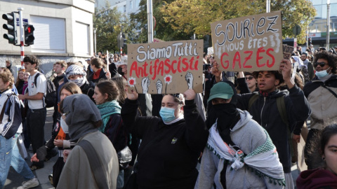 This image shows youths gather for a protest action at the Central Station in Brussels on Saturday 17 October 2026.BELGA PHOTO NICOLAS MAETERLINCK (Photo by NICOLAS MAETERLINCK / BELGA MAG / Belga via AFP)