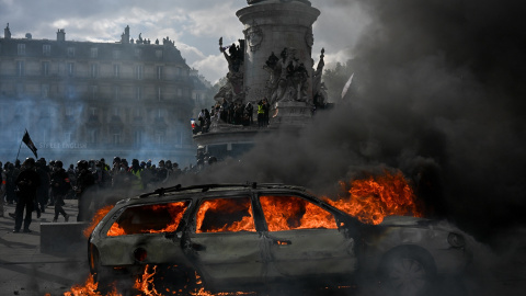 francia-protestas Según las estimaciones de la Federación del Comercio y de la Distribución, cerca de 1.500 comercios sufrieron saqueos.