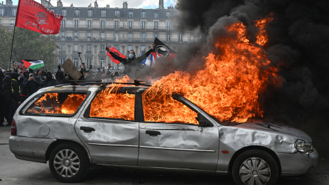 Protestas en la Plaza de la República de París, a 17 de octubre de 2026. Protestas en la Plaza de la República de París, a 17 de octubre de 2026.