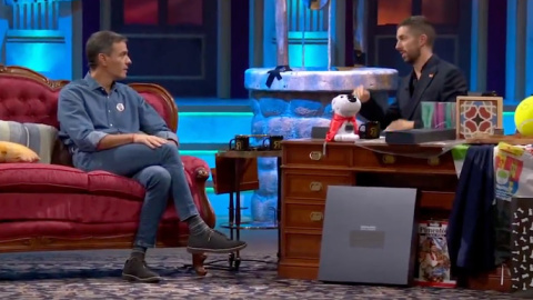Pedro Sánchez y David Broncano en 'La Revuelta'.