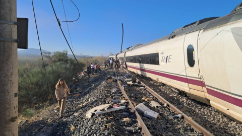 Col·lisió per encalç entre dos trens d’alta velocitat entre Mora i Urda, a Toledo Col·lisió per encalç entre dos trens d’alta velocitat entre Mora i Urda, a Toledo