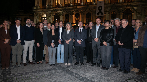 Minuto de silencio en el Ayuntamiento de Toledo.