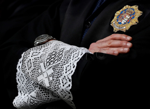 Un juece, vestido con toga, en una concentración por la independencia judicial, en San Sebastián, en 2018. EFE Un juece, vestido con toga, en una concentración por la independencia judicial, en San Sebastián, en 2018. EFE