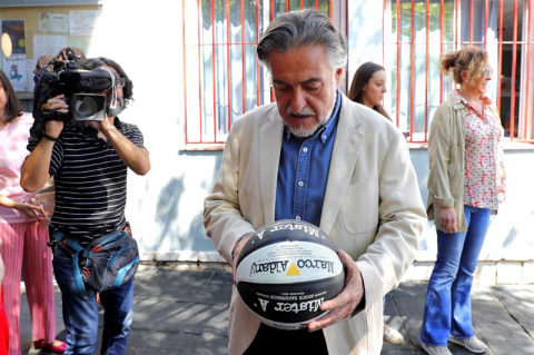 El candidato del PSOE al Ayuntamiento de Madrid, Pepu Hernández, tras votar en su colegio electoral en el 26-M. EFE/Chema Moya