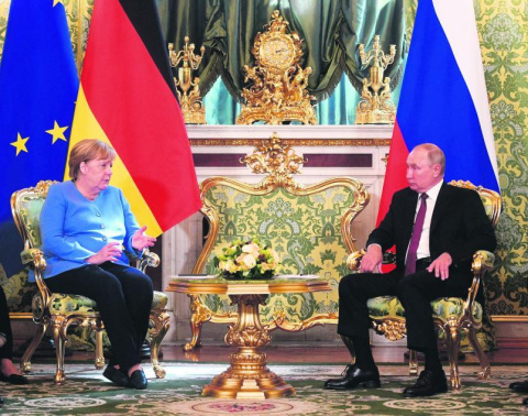 La excanciller alemana, Angela Merkel, y el presidente ruso, Vladimir Putin, enm una imagen de archivo en Moscú.- EFE La excanciller alemana, Angela Merkel, y el presidente ruso, Vladimir Putin, enm una imagen de archivo en Moscú.- EFE