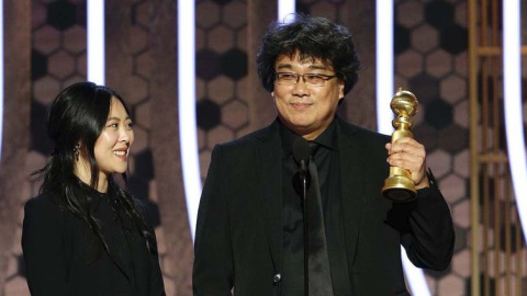 Bong Joon-ho recibe el Globo de Oro en Los Ángeles el pasado enero. Bong Joon-ho recibe el Globo de Oro en Los Ángeles el pasado enero.
