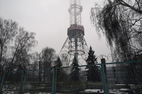 Vista de la torre de televisión de Kiev (Ucrania), tras el bombardeo del Ejército ruso. EFE/ Ignacio Ortega Vista de la torre de televisión de Kiev (Ucrania), tras el bombardeo del Ejército ruso. EFE/ Ignacio Ortega