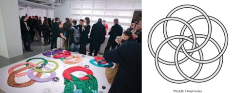 Algunos pañuelos enlazados modelados según los dibujos de Thurston (a la derecha, uno de los modelos de enlace de geometría de Thurston que inspiró a Fujiwara). American Mathematical Society