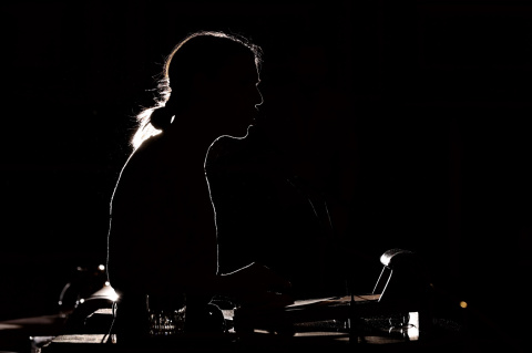 La ministra de Igualdad, Irene Montero, interviene desde la tribuna en el Pleno del Congreso de los Diputados. E.P./Eduardo Parra