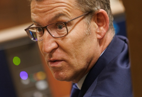 El presidente del PP, Alberto Núñez Feijóo, durante la sesión plenaria en la se aprueba el uso de las lenguas cooficiales en el Congreso. / Eduardo Parra (Europa Press)19/9/2023 El presidente del PP, Alberto Núñez Feijóo, durante la sesión plenaria en la se aprueba el uso de las lenguas cooficiales en el Congreso. / Eduardo Parra (Europa Press)