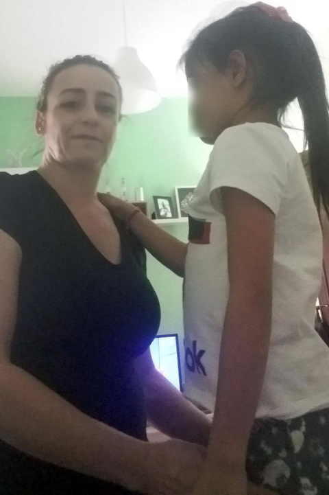 Alicia y su nieta Nayara, ayer. Alicia y su nieta Nayara, ayer.