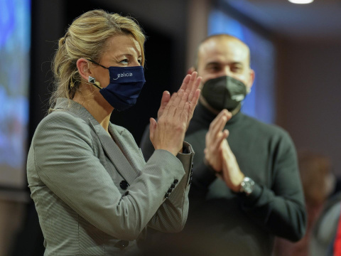 La vicepresidenta segunda y ministra de Trabajo y Economía Social, Yolanda Díaz (i) durante el encuentro que ue ha mantenido con el secretario general de la CCOO en Catalunya Javier Pacheco. EFE/Enric Fontcuberta La vicepresidenta segunda y ministra de Trabajo y Economía Social, Yolanda Díaz (i) durante el encuentro que ue ha mantenido con el secretario general de la CCOO en Catalunya Javier Pacheco. EFE/Enric Fontcuberta