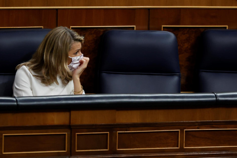 La vicepresidenta segunda y ministra de Trabajo y Economía Social, Yolanda Díaz, en una sesión de control al Gobierno EFE / Javier Lizón La vicepresidenta segunda y ministra de Trabajo y Economía Social, Yolanda Díaz, en una sesión de control al Gobierno EFE / Javier Lizón