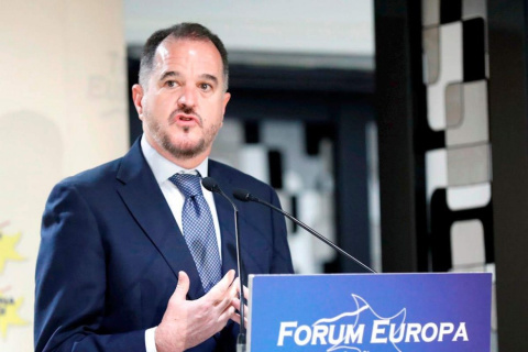 Carlos Iturgaiz en una imagen de archivo. - EFE Carlos Iturgaiz en una imagen de archivo. - EFE