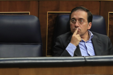  Albares durante una sesión del Congreso. - Fernando Alvarado / EFE