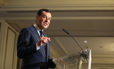  El presidente de la Junta de Andalucía, Juanma Moreno, interviene durante el Foro Joly a 19 de septiembre de 2022, en Madrid. -MARTA FERNÁNDEZ / Europa Press