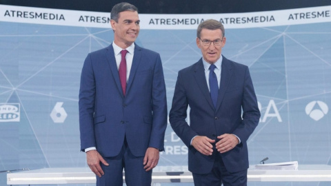  Pedro Sánchez y Alberto Núñez Feijóo antes del debate electoral. - Eduardo Parra / Europa Press