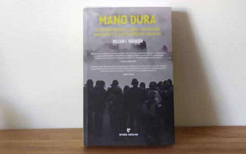  'Mano dura' analiza la crisis del capitalismo y el auge de los neofascismos. – D.B.