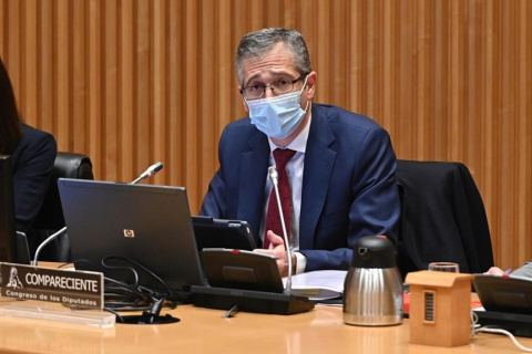 El gobernador del Banco de España, Pablo Hernández de Cos, comparece en la comisión del Congreso - Fernando Villar /EFE El gobernador del Banco de España, Pablo Hernández de Cos, comparece en la comisión del Congreso - Fernando Villar /EFE