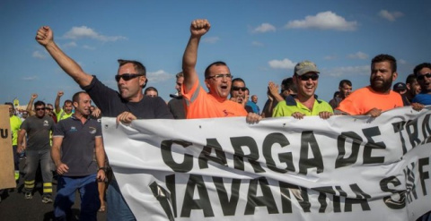 Imagen de archivo de trabajadores de Navantia manifestándose.- EFE/Román Ríos Imagen de archivo de trabajadores de Navantia manifestándose.- EFE/Román Ríos
