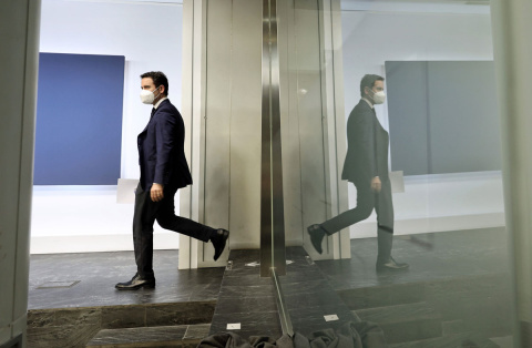  El secretario general del Partido Popular, Teodoro García Egea, a su llegada a una rueda de prensa en la sede nacional del PP, a 17 de febrero de 2022, en Madrid (España).- EUROPA PRESS