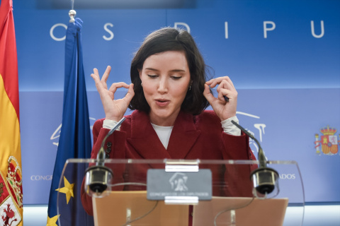 La secretaria de Igualdad en la Comisión Ejecutiva Federal del PSOE, Andrea Fernández, durante una rueda de prensa después de registrar telemáticamente una proposición de ley para la reforma de la Ley de Libertad Sexual, conocida como la ‘ley del La secretaria de Igualdad en la Comisión Ejecutiva Federal del PSOE, Andrea Fernández, durante una rueda de prensa después de registrar telemáticamente una proposición de ley para la reforma de la Ley de Libertad Sexual, conocida como la ‘ley del