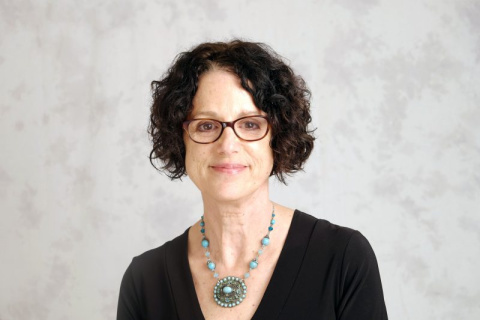 Robin DiAngelo, académica e investigadora.