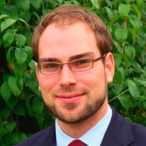 stucklerd300.jpg stucklerd300