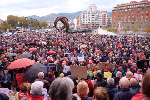  Concentración pensionistas en Bilbao. Foto #404 Comunicación Popular.