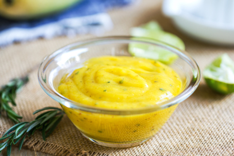 Mango. PublicDomainPictures en Pixabay. Mango.