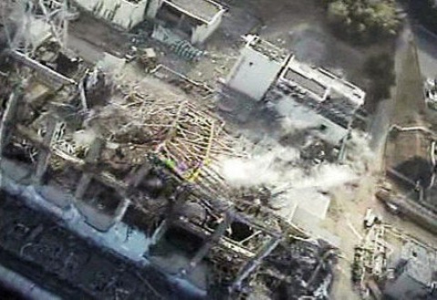 Unidad 3 de Fukushima I un mes después del inicio del accidente.